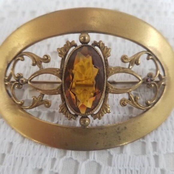 Huge Antique Victorian yellow metal and glass Brooch - Picture 2 of 5